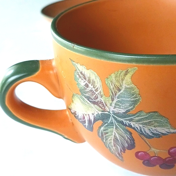 DESIGNPAC Inc. Large Cup & Saucer Grape Vine Hand Painted Set - Picture 6 of 15